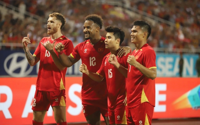Đội hình tiêu biểu bán kết AFF Cup 2026: Việt Nam áp đảo với 7 cái tên