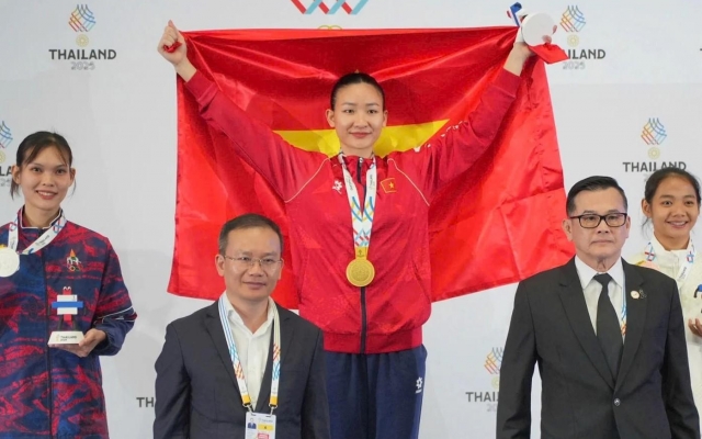 Bí quyết độc đáo giúp hot girl Karate Việt Nam giành vàng SEA Games