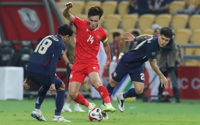 Vượt Việt Nam, Thái Lan bất ngờ dẫn đầu AFF Cup 2026
