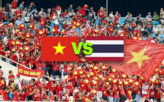 Truyền thông Thái Lan choáng váng vì hành động của CĐV Việt Nam