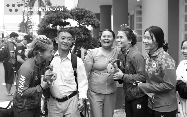 Trưởng đoàn Thể thao Việt Nam gửi thư chia buồn với 3 chị em ruột mất cha sau SEA Games