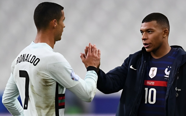 Mbappe: 'Cristiano Ronaldo là độc nhất vô nhị'