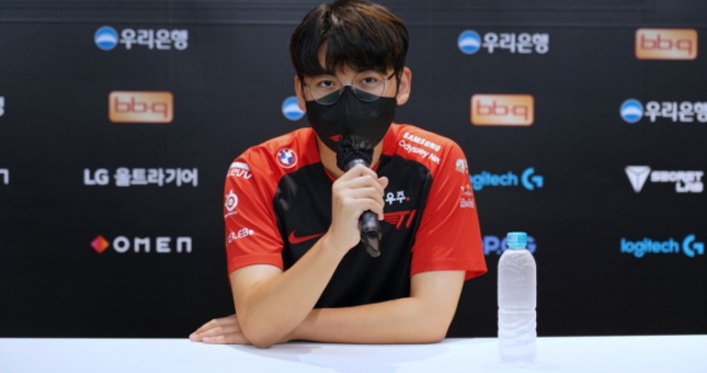 Phỏng vấn T1 Gumayusi: 'Quá khó để lăn cầu tuyết từ sớm với meta hiện tại.'