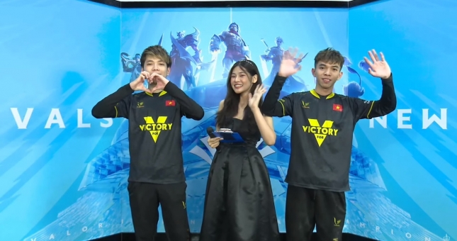 HoangTD: 'Con Laville của em có định vị mà, bắn đâu cũng trúng thôi!'