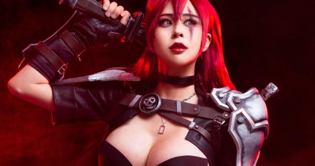 Cô gái Hàn Quốc khiến fan 'bỏng mắt' với màn cosplay thành Katarina
