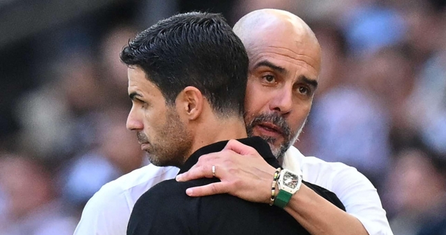 HLV Pep Guardiola phản ứng khi VAR sắp giúp Arsenal vô địch