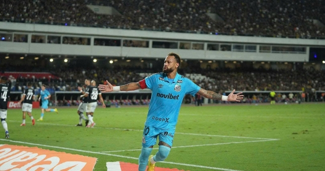 Neymar lại gây bão sau trận thắng, bị Chủ tịch CLB đối thủ nói là 'đồ hề'