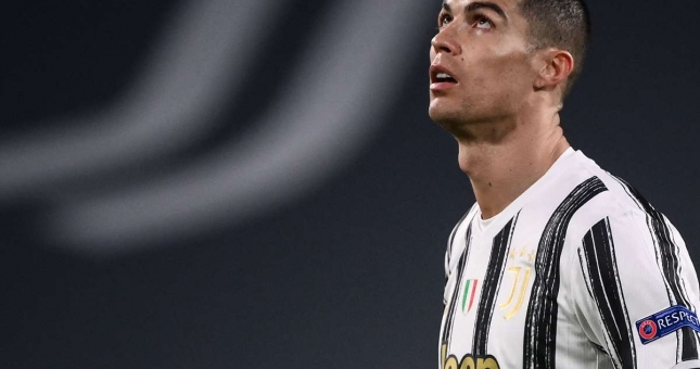 Ronaldo hành xử thiếu tôn trọng đồng nghiệp