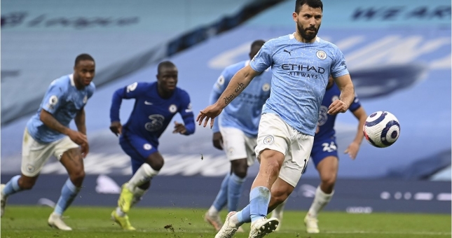 Aguero xin lỗi vì quả penalty thảm họa