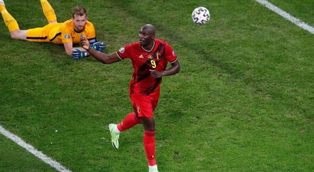 Lukaku tỏa sáng, Bỉ thắng tưng bừng toàn bộ 3 trận vòng bảng Euro 2021