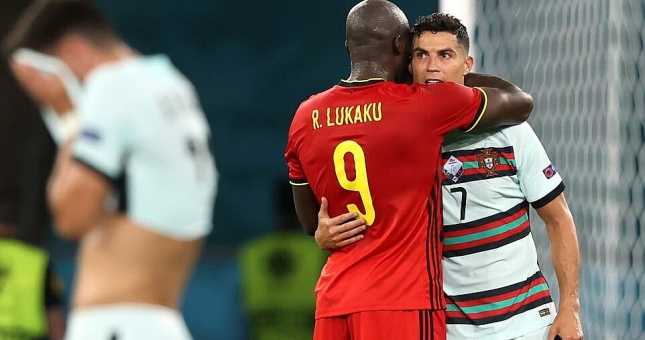 UEFA chính thức loại Ronaldo khỏi đội hình tiêu biểu Euro 2021