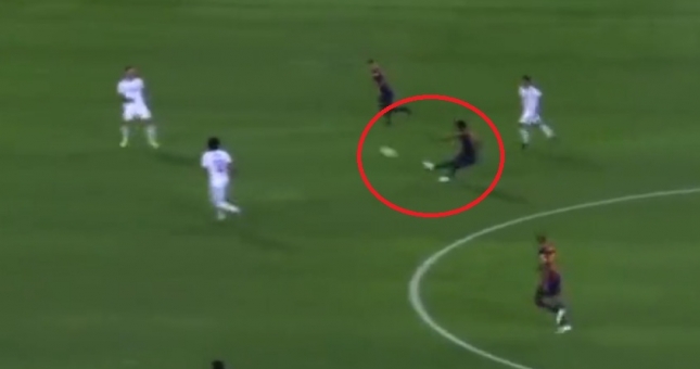 Sút từ giữa sân, Ronaldinho suýt tái hiện siêu phẩm đẹp nhất Euro 2021