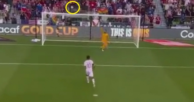 Quả panenka 'đi vào lòng đất' khiến Qatar vỡ mộng vô địch Gold Cup