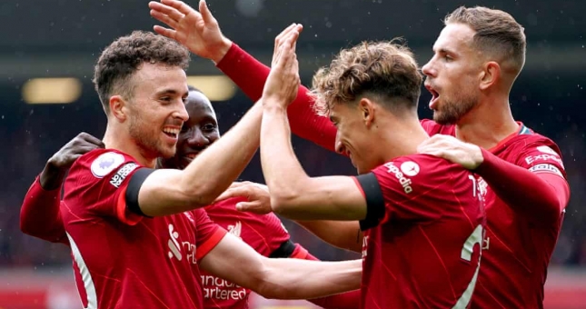 Liverpool thắng dễ trong ngày trở lại Anfield