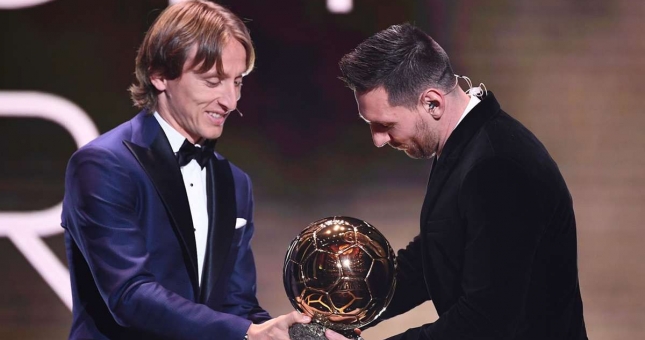 Từ chối gia hạn hợp đồng, cựu 'Quả Bóng Vàng' chuẩn bị gia nhập MU?