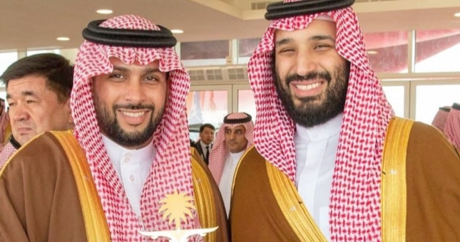 NÓNG: Tỷ phú Ả Rập chính thức hỏi mua Chelsea với số tiền siêu khủng