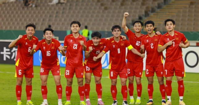 Vượt mặt loạt huyền thoại, ngôi sao U23 đi vào lịch sử bóng đá Việt Nam