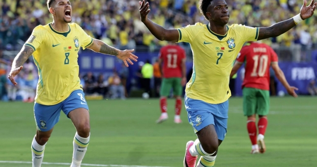 Trực tiếp Ấn Độ vs Brazil: Đã có đội hình