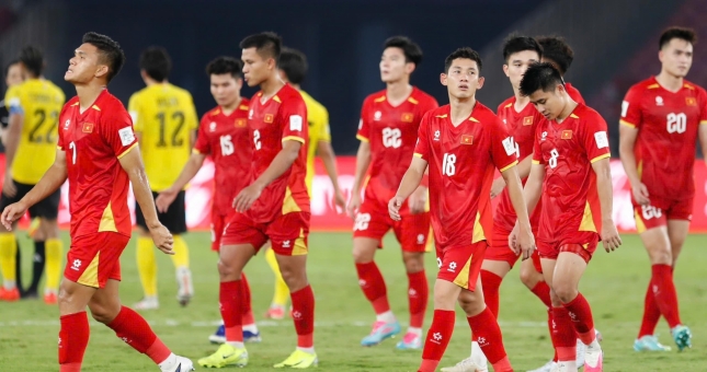 Báo Indonesia chưa dừng lại: 'Việt Nam nói cúp AFF nghiêm túc, giải FIFA chỉ thử nghiệm'