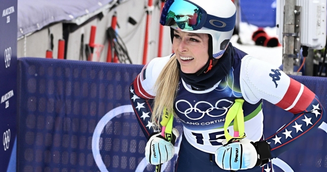 Huyền thoại trượt tuyết gãy chân ở Olympic mùa đông, phải chăm sóc đặc biệt