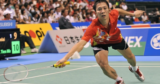 Nguyễn Tiến Minh khuất phục huyền thoại cầu lông thế giới, đối thủ chỉ biết thán phục