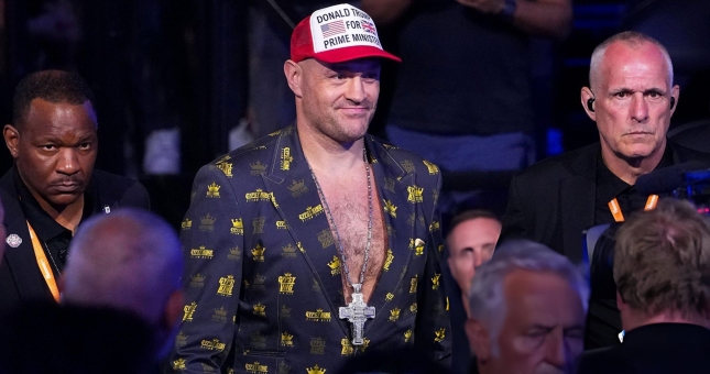 Tyson Fury bất ngờ xuất hiện ở UFC Nhà Trắng, úp mở 'bom tấn' về tương lai