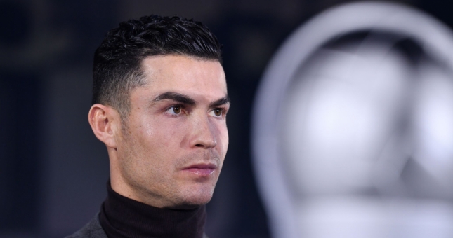 NÓNG: Ronaldo đưa ra quyết định tương lai tại MU