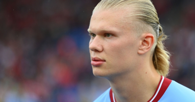 Huyền thoại số một Man City lên tiếng 'chỉnh đốn' Erling Haaland, tiếc nuối Sterling