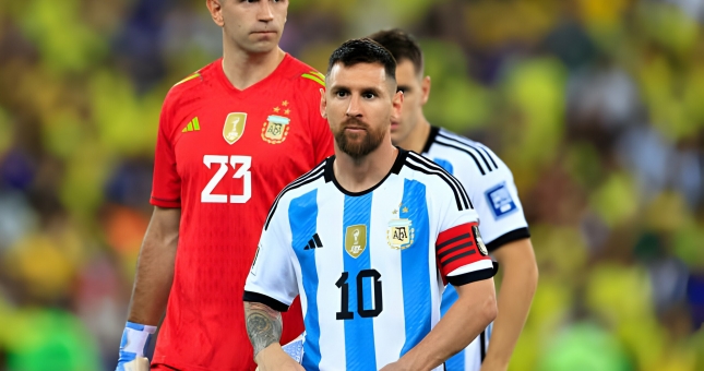 Lộ diện cầu thủ Argentina 'mệt mỏi' khi thấy Messi giành FIFA The Best