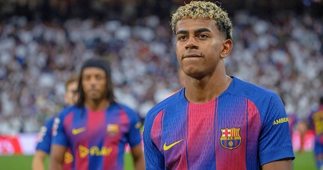 Lamine Yamal nhận đề nghị 300 triệu Euro, Barca rung chuyển