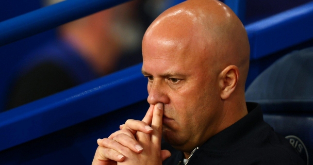 HLV Arne Slot báo thêm tin buồn trước thềm tái đấu PSG