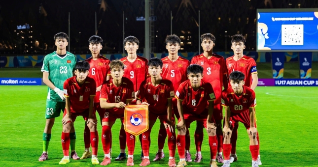 CĐV châu Á đồng loại gọi tên U17 Việt Nam khi Trung Quốc vào bán kết