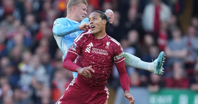 Đả bại Liverpool, Man City xây chắc ngôi đầu Ngoại hạng Anh