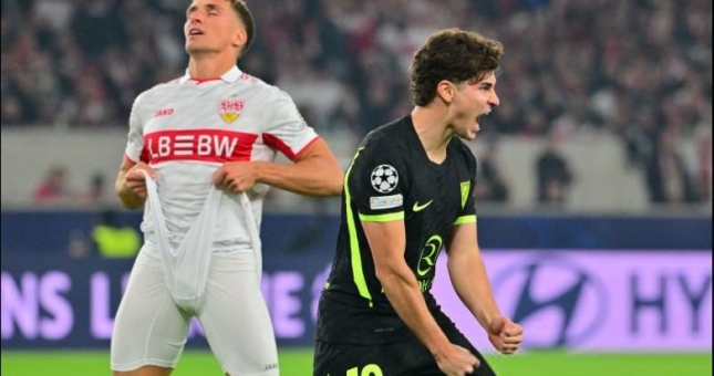 Alvarez tỏa sáng, Atletico Madrid giành điểm nghẹt thở chỉ với 10 người