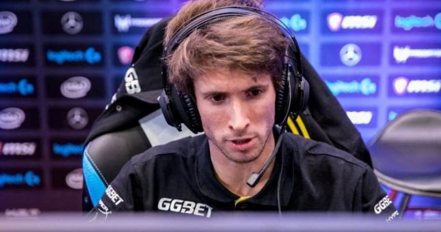 B8 giải tán đội hình Dota 2, bao gồm cả Dendi để xây dựng lại đội hình mới