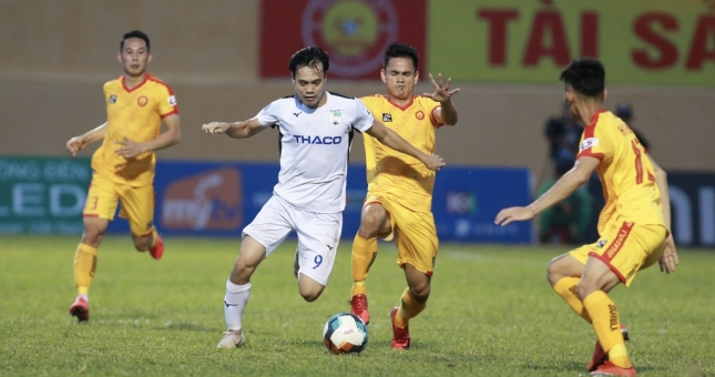 Vòng 11 V-League: HAGL quyết thắng trên sân khách, nụ cười nở trên môi Hà Nội FC?