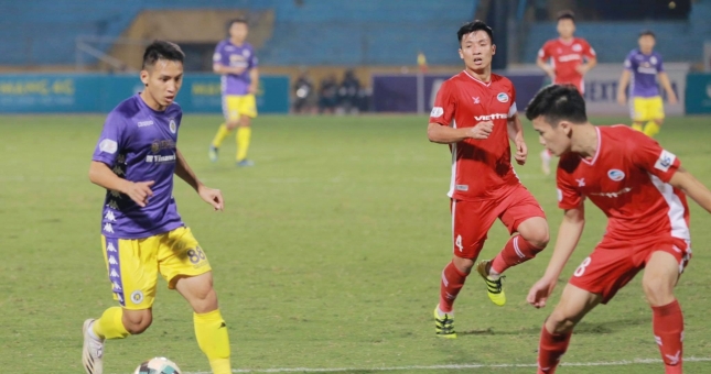 Hoãn V-League tới tháng 2 năm 2022: Quyết định đúng đắn của người trong cuộc?