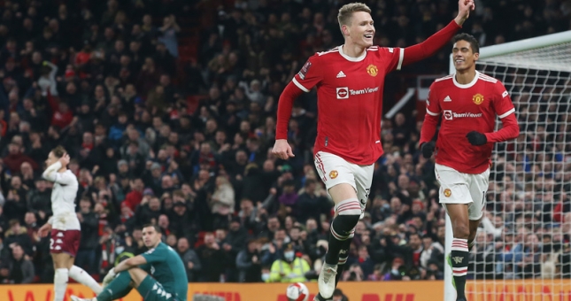 Man Utd: Chiến thắng 'méo mó' nhưng có hơn không