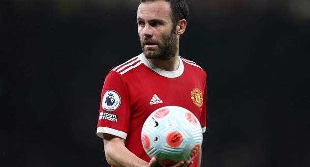 Man Utd đã lãng phí Mata?