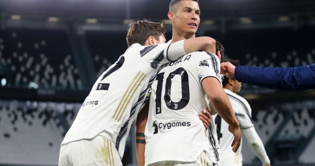 Ronaldo lập công đưa Juventus trở lại vị trí thứ 3