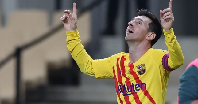 Messi đứng trước thời khắc lịch sử, vượt cố huyền thoại Maradona