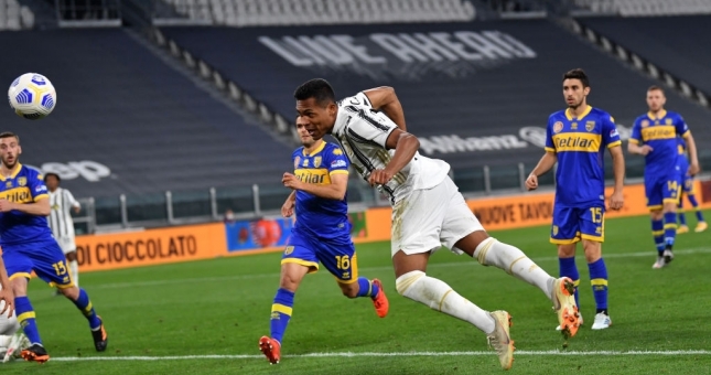 Hàng thủ 'gánh' Juventus vượt qua ải Parma