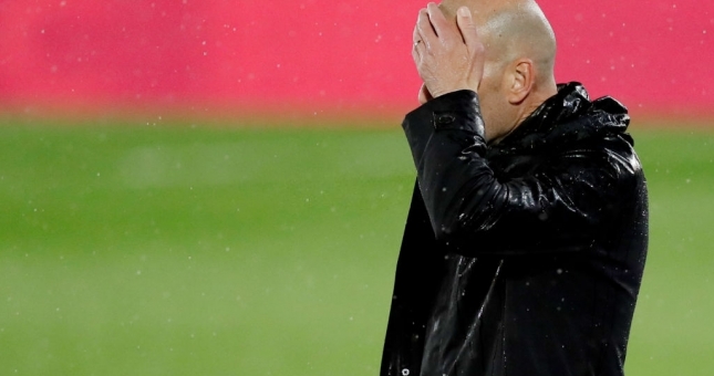 Real thiệt quân trước Chelsea vì lý do khó tin