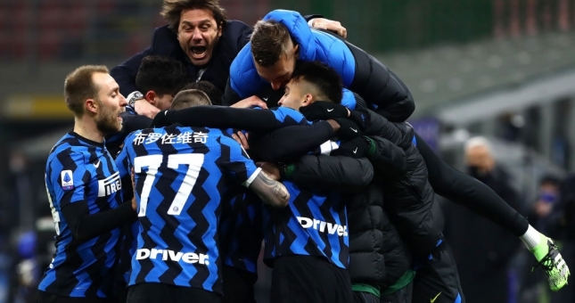 Inter Milan chính thức vô địch Serie A sau hơn 10 năm chờ đợi