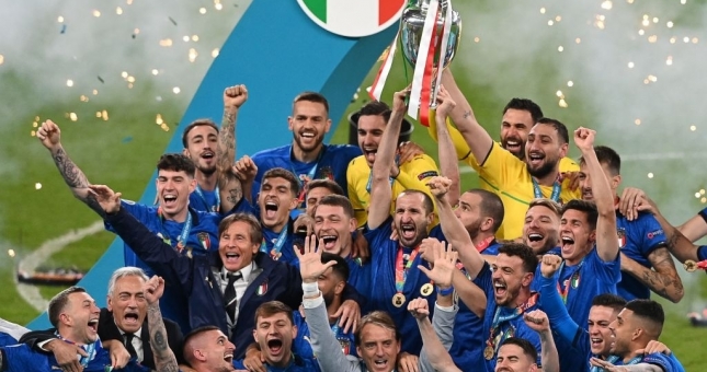 Italia ca khúc khải hoàn tại Wembley