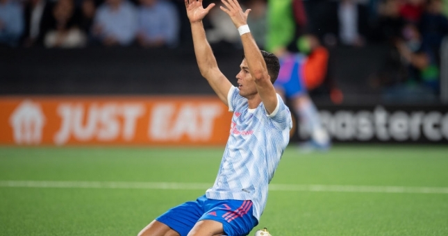 Ronaldo bị 'cướp trắng' penalty trong trận thua Young Boys?