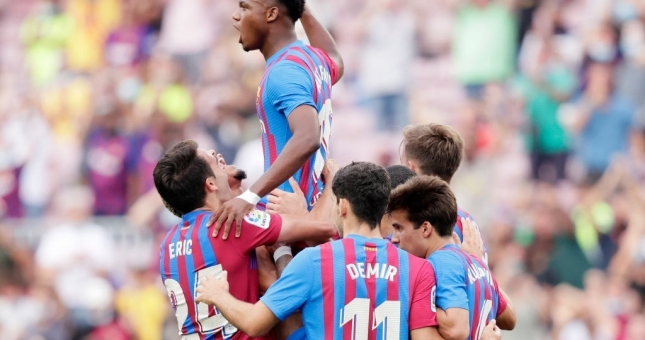 Barca bay cao trong ngày Fati trở lại