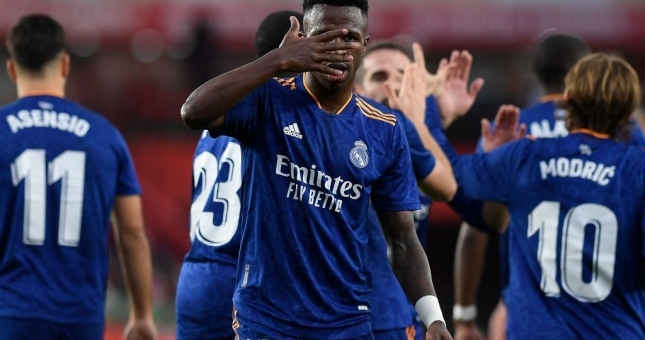 Real thị uy sức mạnh, giữ vững ngôi đầu La Liga