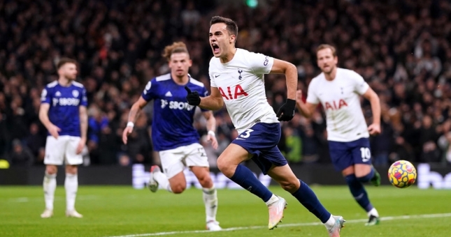 Tottenham thắng trận đầu tiên dưới thời Conte