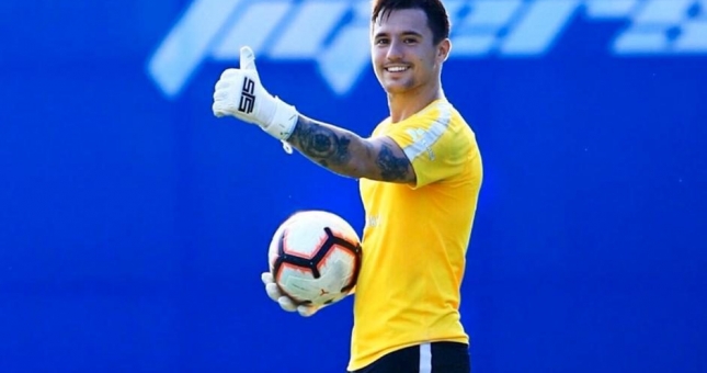 Malaysia dùng thủ môn gốc Anh đấu ĐT Việt Nam?